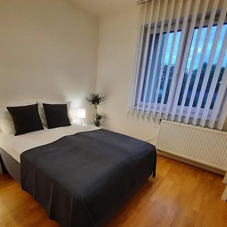 Apartment Prague-2 Rooms Free Parking Eksteriør bilde